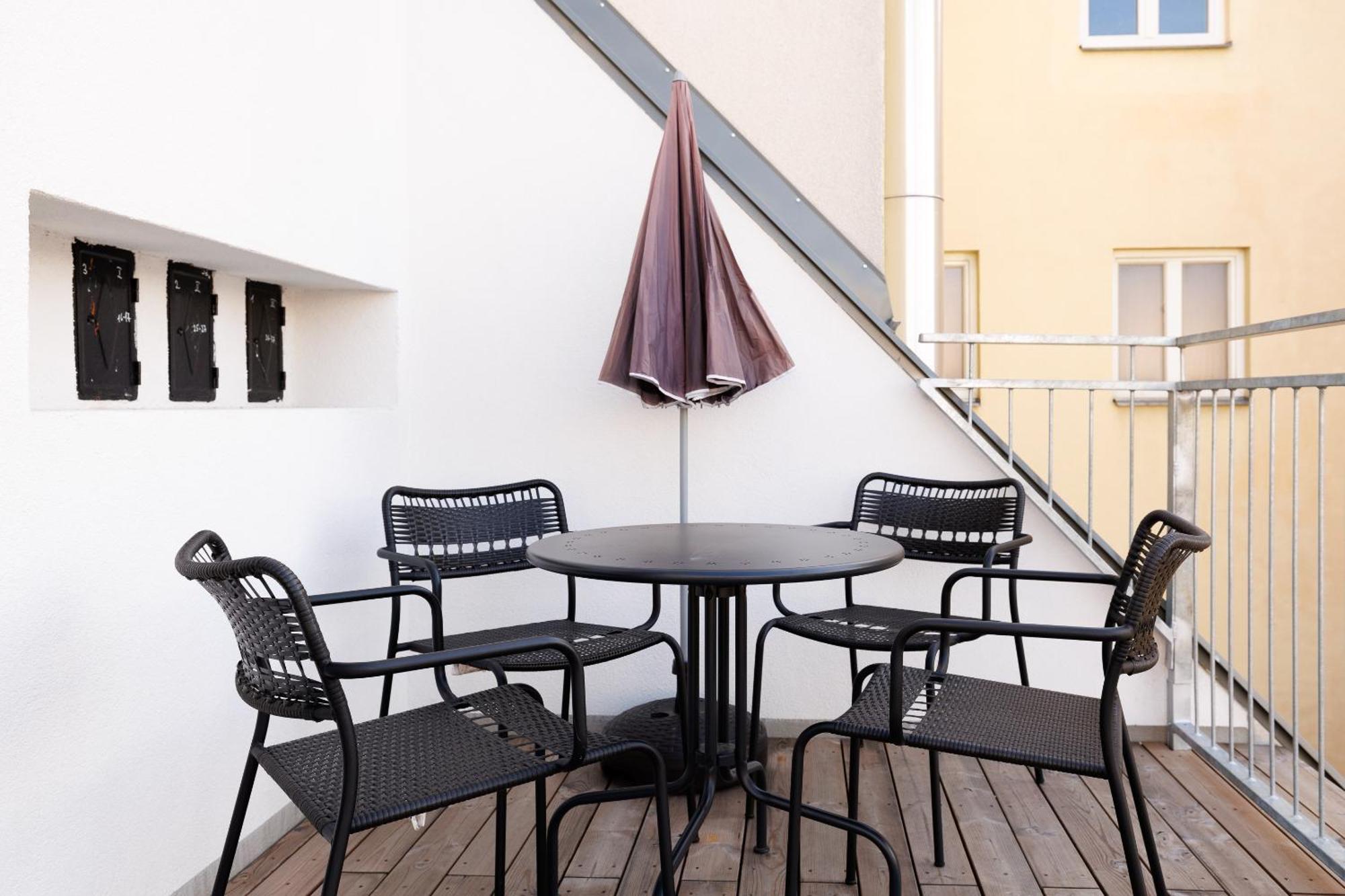 Symphony 42 - Modern Loft With Terrace And Grill In Location Apartamento Viena
